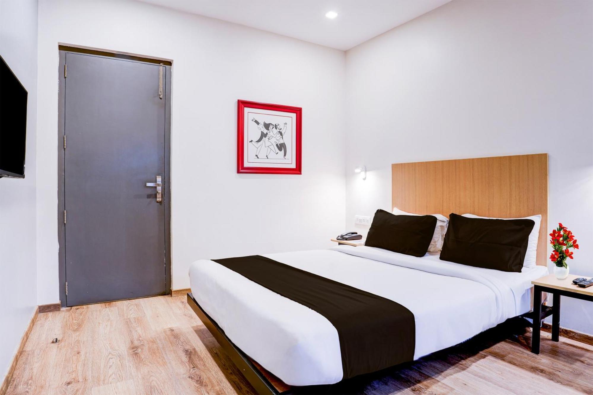 Super Townhouse Ulsoor Near Halasuru Metro Station Bangalore Bagian luar foto